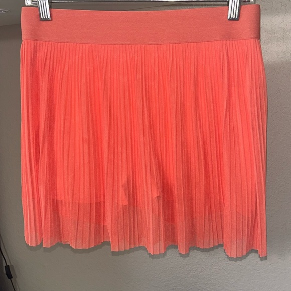 Kyodan pleated tennis / athletic skort. - Picture 2 of 8